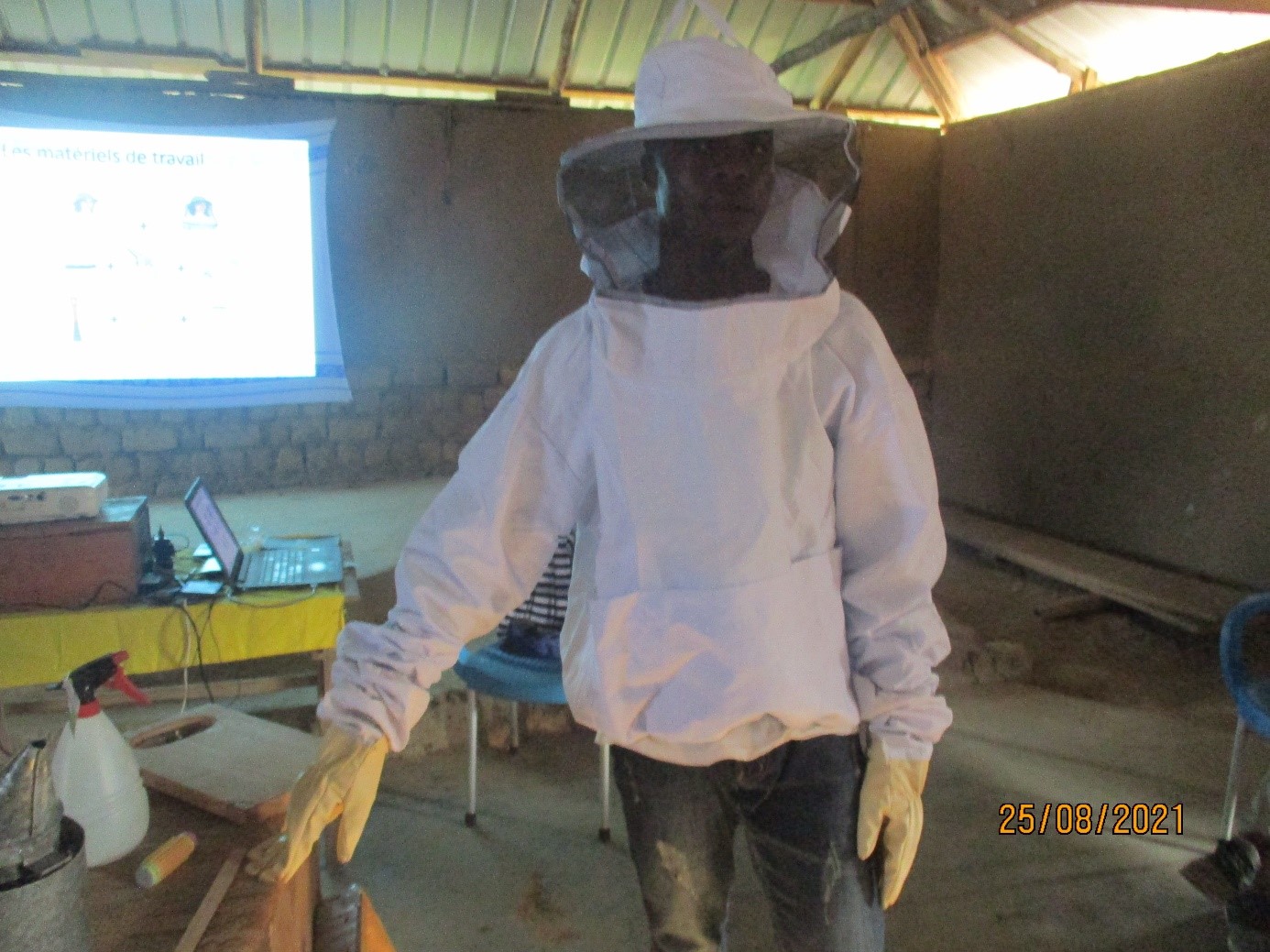 Formation apiculture Kutu.jpg